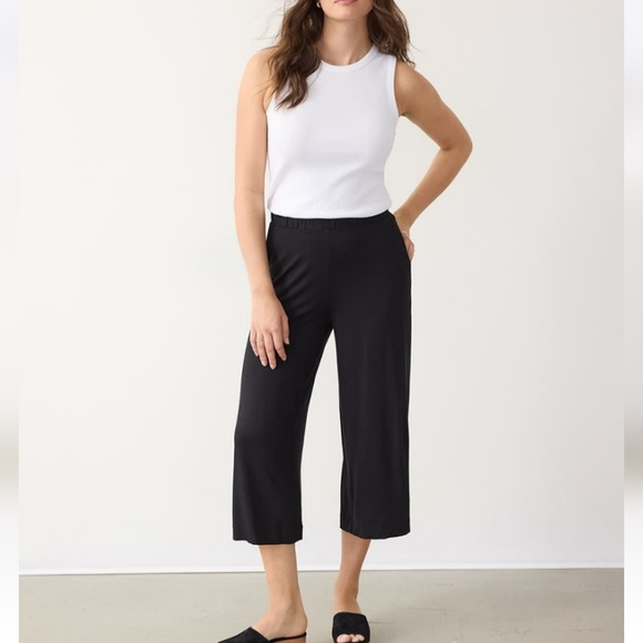 Stylish Black Wide-Leg Pants - Picture 6 of 8